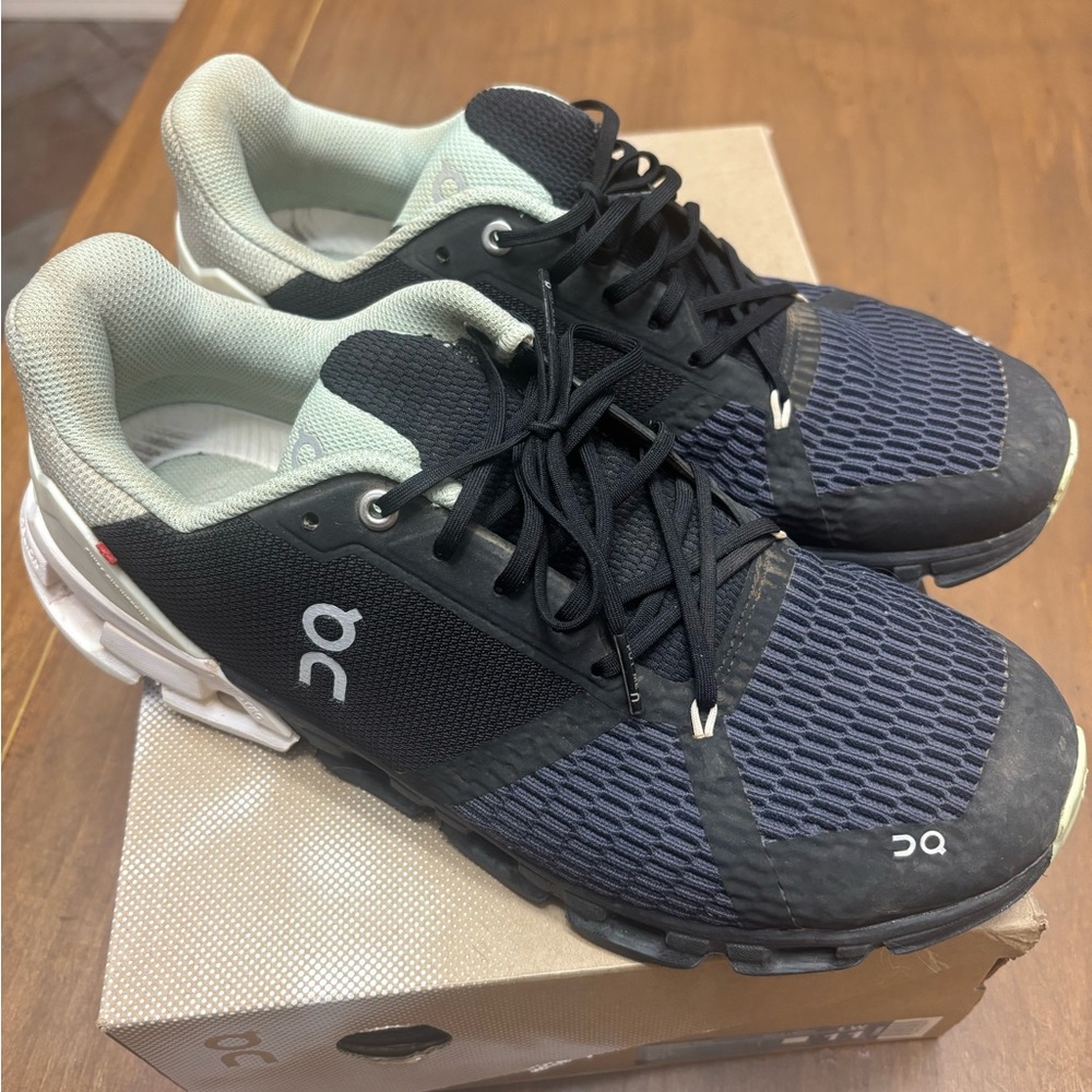On Running Black and White Athletic Shoes Cloudflyer Wide 11